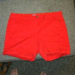 Old Navy Women’s Everyday shorts Mid-Rise Size 16